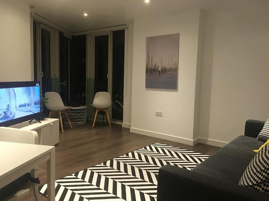 Grand Serviced Apartment***** Кройдон Экстерьер фото
